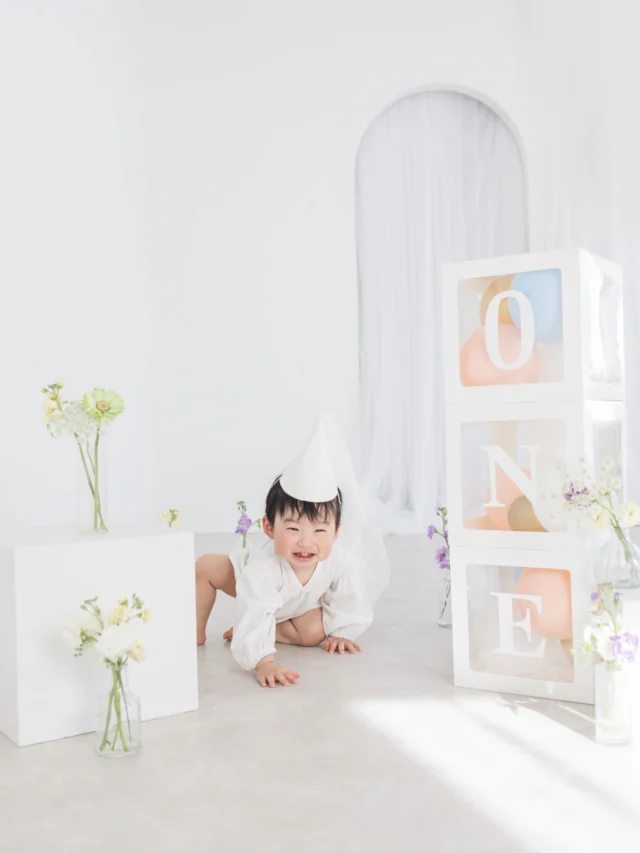 .

📸 photo atelier anone.

　栃木県足利市／ママ2人で運営する
　　　　やさしいフォトスタジオ

⋱ ⋰ ⋱ ⋰ ⋱ ⋱ ⋰ ⋱ ⋰ ⋱ ⋱ ⋰ ⋱ ⋰ ⋱

　　　  栃木県足利市にある
　　  photo atelier anone. は、
　  子育て奮闘中のママ2人が
　　　  心をこめて運営する
　　あたたかい写真スタジオです。

　　　  育児の経験を活かした
　  やさしくて安心できる撮影空間。
　  赤ちゃんのぐずりも、
　  子どもの照れも、
　  全部まるごと受けとめます🌷

⋱ ⋰ ⋱ ⋰ ⋱ ⋱ ⋰ ⋱ ⋰ ⋱ ⋱ ⋰ ⋱ ⋰ ⋱